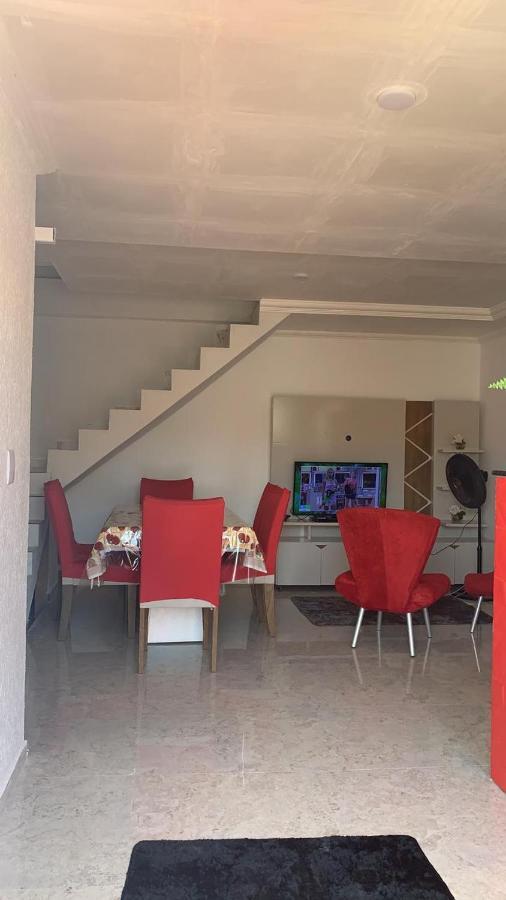 Apartamento Duplex Mobiliado Em São Pedro da Aldeia Εξωτερικό φωτογραφία